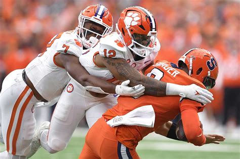 Clemson defense shows out with 5 sacks, 3 forced fumbles to beat previously unbeaten Syracuse 31-14